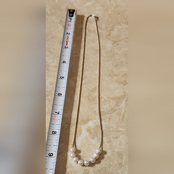 Faux Pearl Silver Chained Necklace - Picture 4 of 4